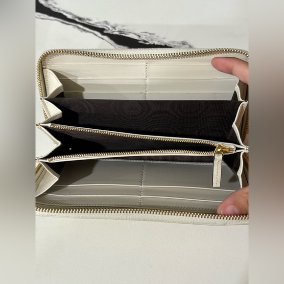 VINTAGE Gucci Horsebit 1955 Zip-around Wallet in Mystic WhiteC - Picture 7 of 8